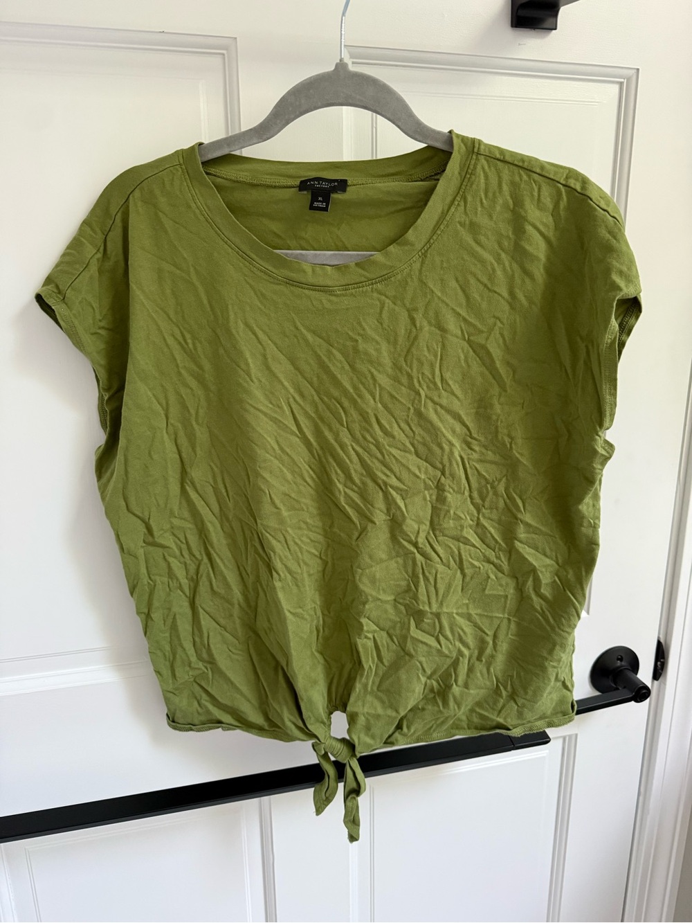 Ann Taylor Factory Green Tie-Front Short Sleeve Tee